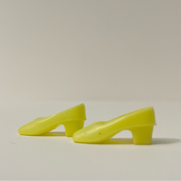 Vintage Barbie Yellow Square Toe Shoes Korea - Picture 6 of 16